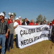 İSRAİL DEKİ TÜRK İŞÇİLERİNDEN PROTESTO