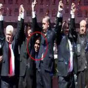 DAVETSİZ MİSAFİR KONUŞTU