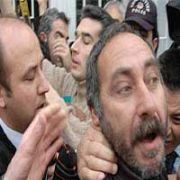 ANASINI DA ALDI CHP YE GİTTİ!