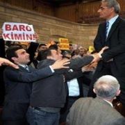 HSYK BAŞKANVEKİLİ ÖZBEK E PROTESTO