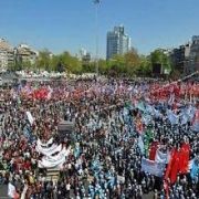 VE TAKSİM’DEKİ KUTLAMALAR OLAYSIZ SONA ERDİ...