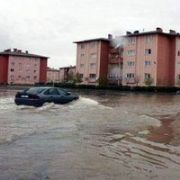 AĞRI DA 5 BİN EV SULAR ALTINDA