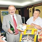 BAŞKAN KUYUYA BİR TAŞ ATTI!
