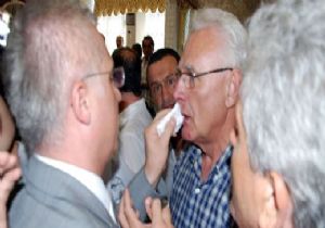 ESKİ VEKİL E YUMRUKLU SALDIRI