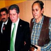 ÖDÜLLÜ MELEK, ŞEYTANA UYDU!