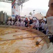 DÜNYANIN EN BÜYÜK OMLETİNİ YAPMA REKORU TÜRKİYE DE