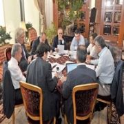 CUMHURBAŞKANI VE ADAMLARI!