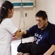 42 YIL DIR AYNI HASTENEDE YATIYOR!