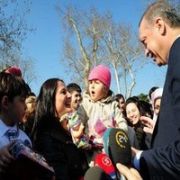 ERDOĞAN IN HEDİYESİNİ BEĞENMEDİ