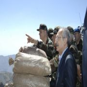 CHP, SINIR BÖLGESİNE  GAZETECİ  GÖTÜRMEMİŞ!