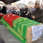 ÜÇ ÇOCUĞUN CENAZESİNDE GÖZYAŞLARI SEL OLDU!