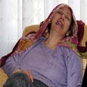 ŞEHİT ASKERLERİN EVİNE ATEŞ DÜŞTÜ