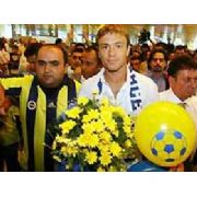 LOGANO GÖRDÜĞÜ İLGİYE ŞAŞIRDI