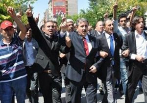ŞEHİT CENAZESİNDE YÜKSEK TANSİYON!