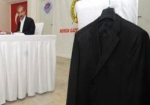 TAKIM ELBİSELİ BASIN TOPLANTISI 
