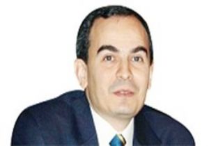 FAİZ KARARI PİYASALARI KARIŞTIRDI
