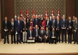‘Medya Ödülleri’ Yandaşa Verildi