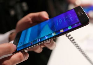 SAMSUNG, BOMBALARI ERKEN PATLATTI!