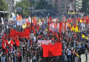 ANKARA DA 25 BİN KİŞİ YÜRÜDÜ!