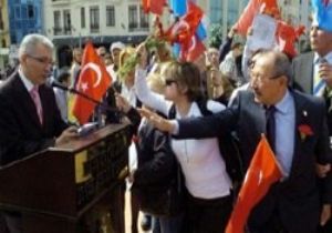  ATATÜRK E SAYGI İSTİYORUZ 