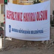 GÖKÇEK TEN, HAYIR CILARI SEVİNDİREN AFİŞ!