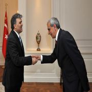 AHMET TÜRK, GÜL E KORUCULARI ŞİKAYET ETTİ