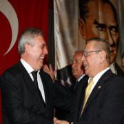 FENERBAHÇE DE BAKAN ADAYLARININ DOSTLUK POZU