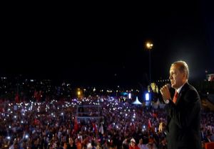 Dünya,15 Temmuz Kutlamalarını BöyleGördü