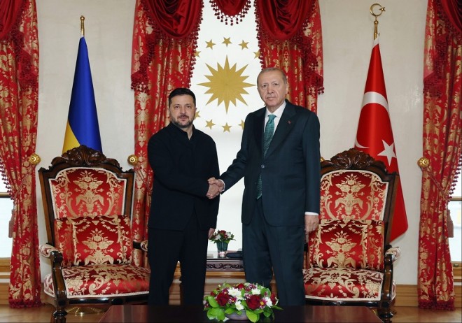 Dolmabahçe'de Kritik Görüşme