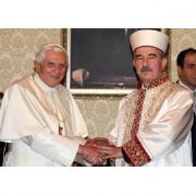 PAPA, BARDAKOĞLU NU VATİKAN A DAVET  ETTİ