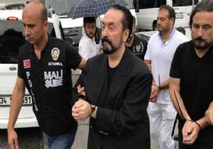 Adnan Oktar a 8 Bin 658 Yıl Hapis Cezası