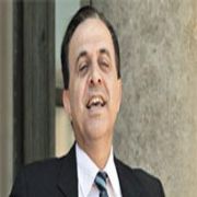 FRANSIZ BAKAN, EŞCİLSEL OLDĞUNU AÇIKLADI!