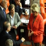 CHP Lİ ARITMAN İSTEDİ, BAŞBAKAN  EVET  DEDİ
