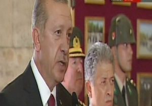 ERDOĞAN ANITKABİR DE...