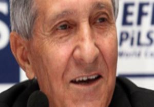 ECEVİT IN BAKANI AKP Yİ KARIŞTIRDI!