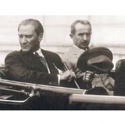 BİR DEVRİN PERDE ARKASI!