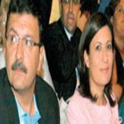 BAKAN EŞİNE BALIKÇI DAYAĞI!