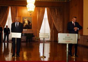 ANKARA DA YÜKSEK GERİLİMLİ TÖREN