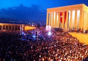 Anıtkabir de 19 Mayıs Coşkusu!