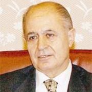 GÖZLER, SEZER İN SUBAYLARA MESAJINDA