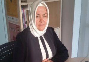 Türkiye nin İlk Başörtülü Bakanı!