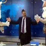 GÖKÇEK, CANLI YAYINDA MİSKET OYNADI!