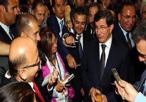 DAVUTOĞLU NDAN BAHÇELİ YE ÖVGÜ!