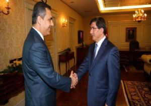 Davutoğlu ndan MİT e teşekkür ziyareti