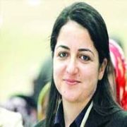 ERDOĞAN DAN KÜRTÇE TÜRKÜ OKUYAN VEKİLİNE ÖVGÜ