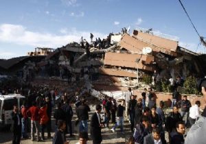 VAN DA OKULLARA DEPREM TATİLİ