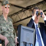 BAŞBUĞ VE ERDOĞAN TATBİKAT TA 