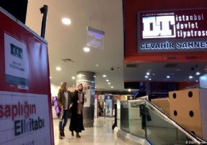Devlet Tiyatroları nda Neler Oluyor?