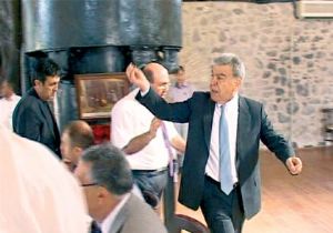 İZMİR DE, CHP LİLERİN  PİS KOKU  KAVGASI