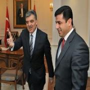 KÖŞK TEN DEMİRTAŞ A SÜRPRİZ DAVET!
